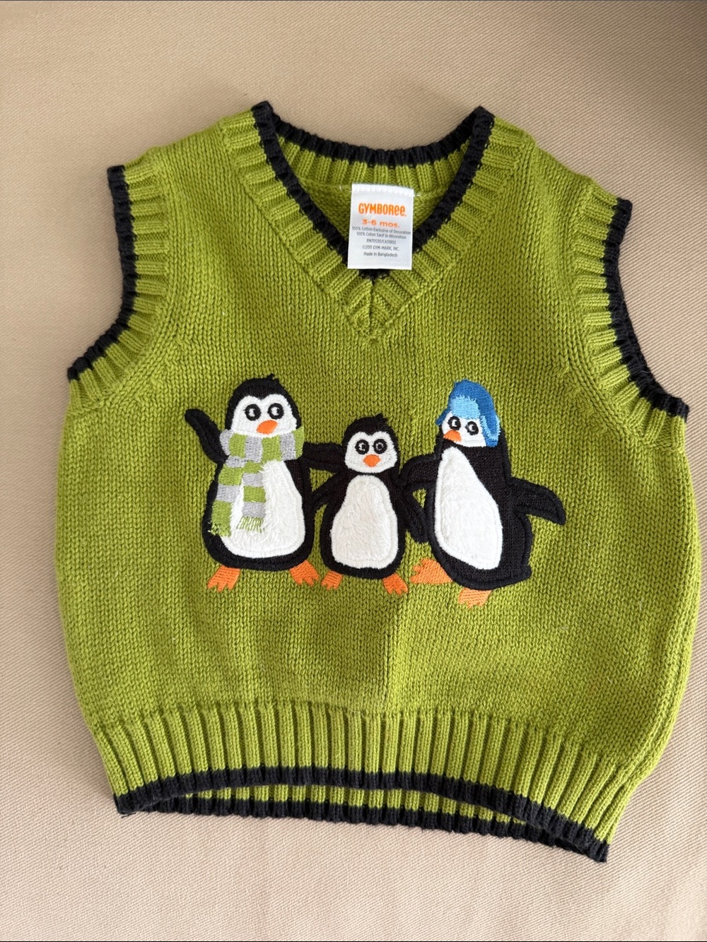 Gymboree 3-6 month Holiday Penguin Sweater Vest